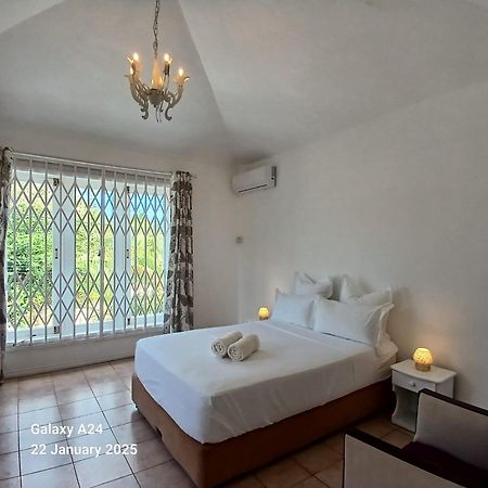 The Coral House Διαμέρισμα Rivière Noire Εξωτερικό φωτογραφία