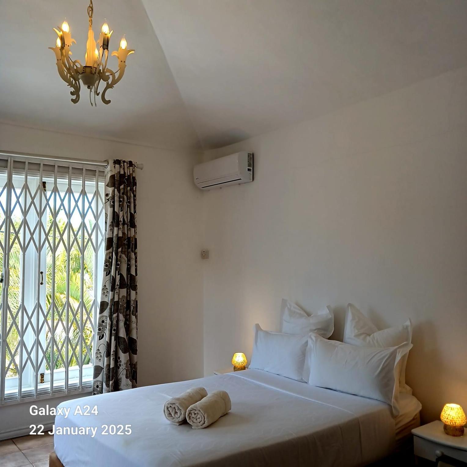 The Coral House Διαμέρισμα Rivière Noire Εξωτερικό φωτογραφία